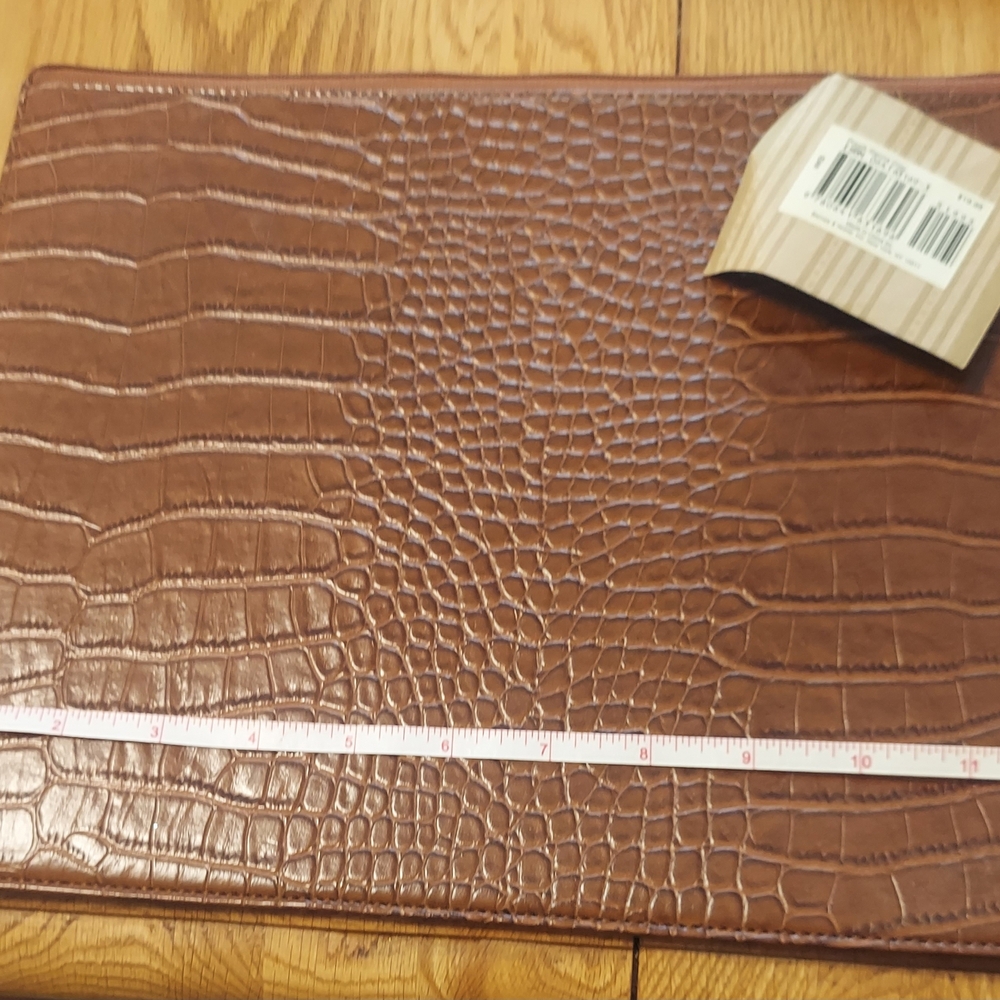 Barnes & Noble Brown Croc-Embossed Binder 9.25x12.25